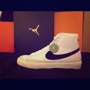 Nike Blazer.   Sz 10